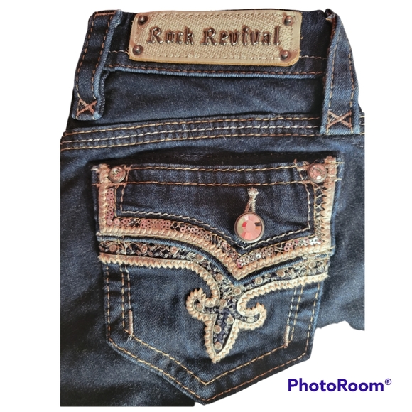 Rock Revival Jeans - Picture 6 of 10
